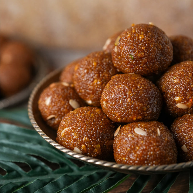 Karupatti Laddu