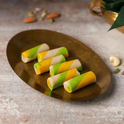 Kaju Badam Pista Roll